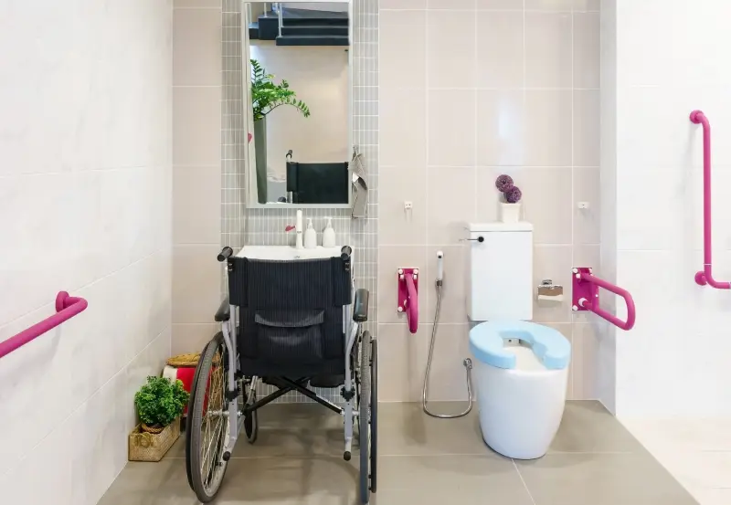 Master Plumbers Toilet for the elderly and the disabled.It have two-sided handle for support the body and slip protection. Safety public toilet.
